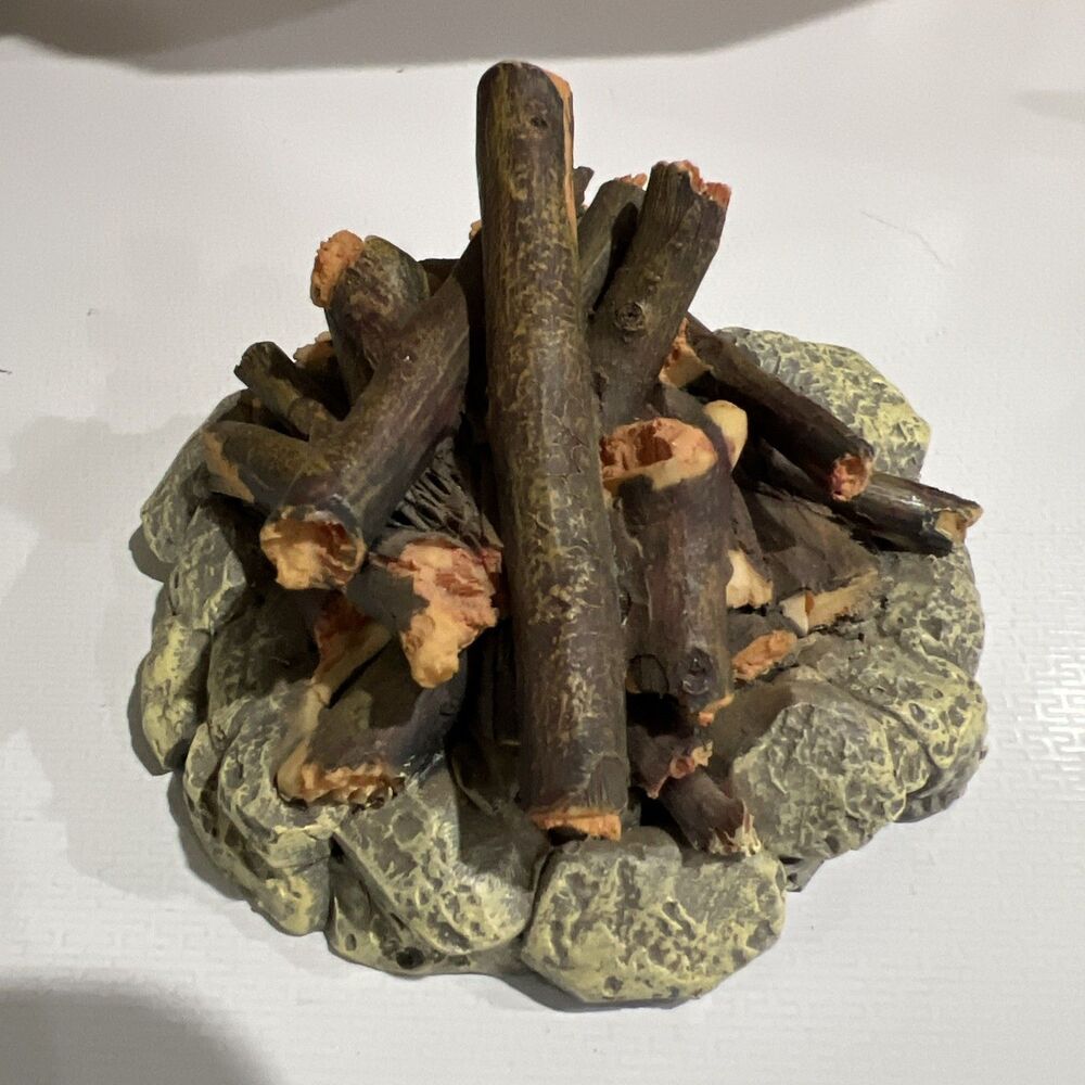 Grandeur Noel Nativity Accessories Set Replacement Fire Campfire Pit Logs Flames